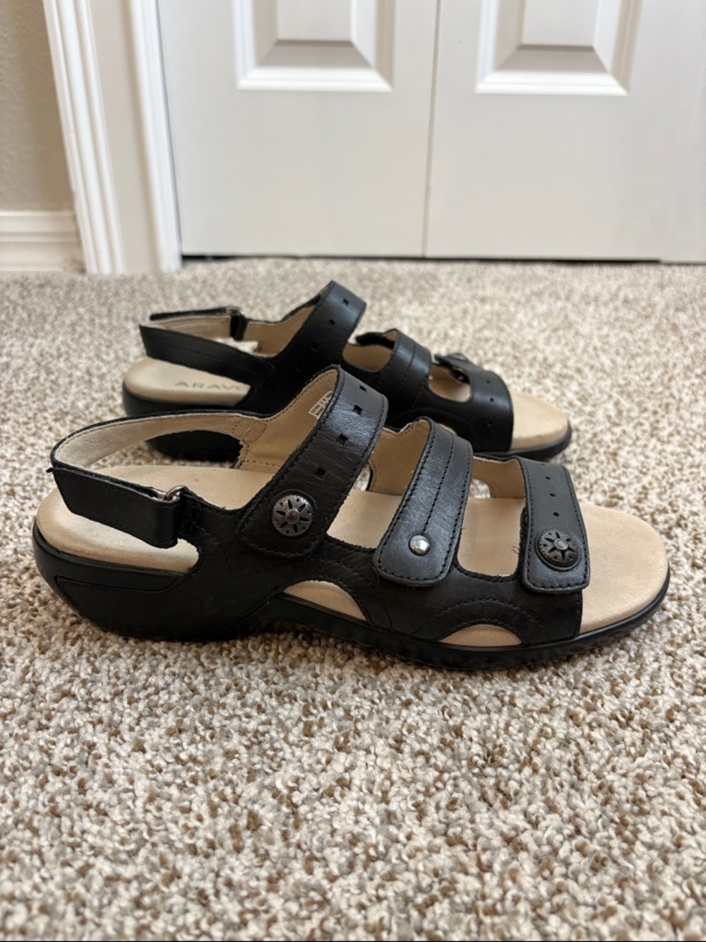 Aravon by New Balance Three Strap Comfort Sandals Black Leather Size 9 B - Picture 5 of 12